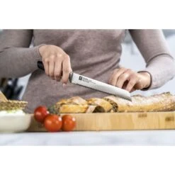 Zwilling Brødkniv 20 Cm, Sort -Zwilling Shop 750043758